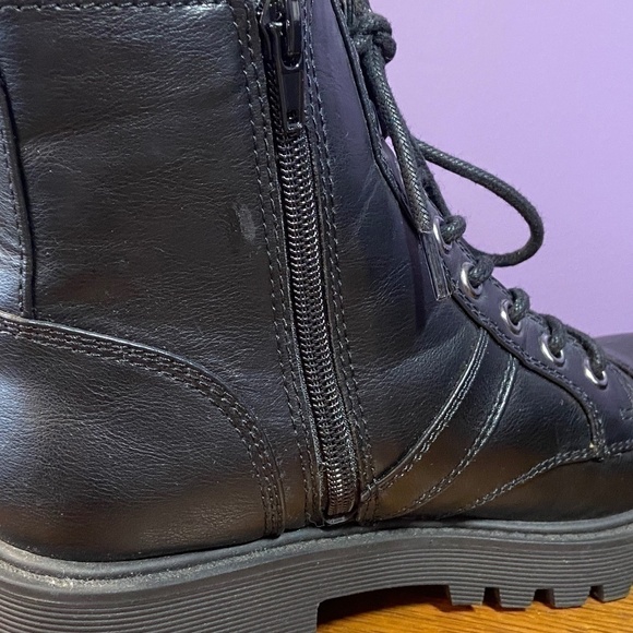 Guess Women's Combat Boots 6M Black Multi Those Logo Lace up Motorcycle Size Zip - Picture 10 of 15